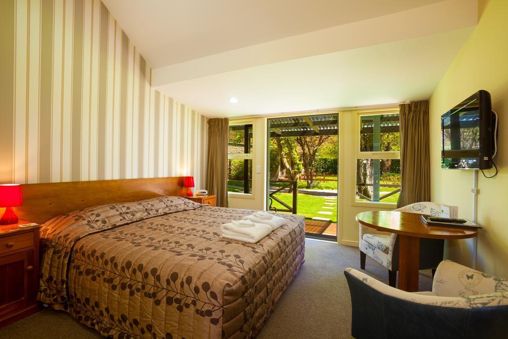 Shades Of Arrowtown Motel Стая снимка