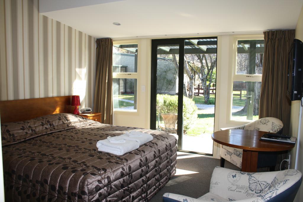 Shades Of Arrowtown Motel Екстериор снимка