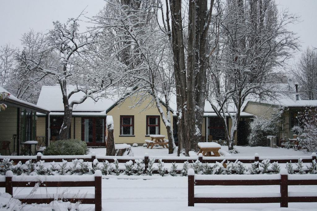 Shades Of Arrowtown Motel Екстериор снимка